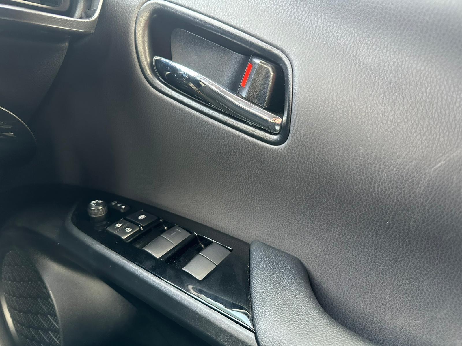 Toyota **SOLD** Prius - Hybrid 1.8 VVhT CVT Business Edition 5dr Image